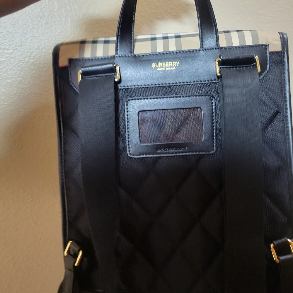 Checkered Backpack - Picture 2 of 4